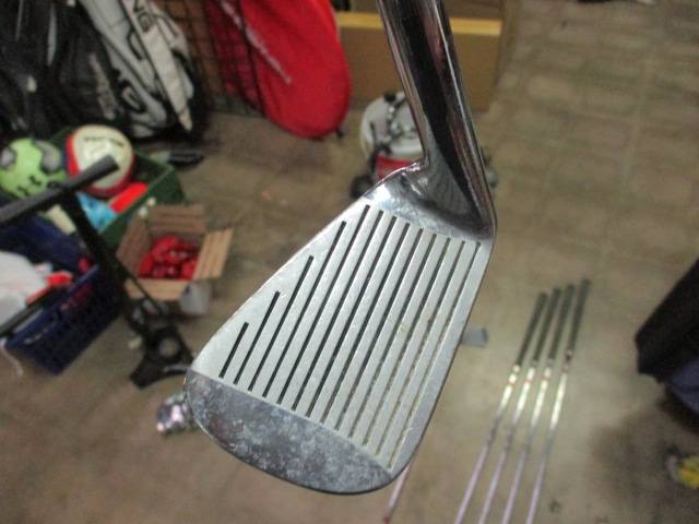 Used Ben Hogan Apex 4-Equilizer wedge (missing 5 iron)