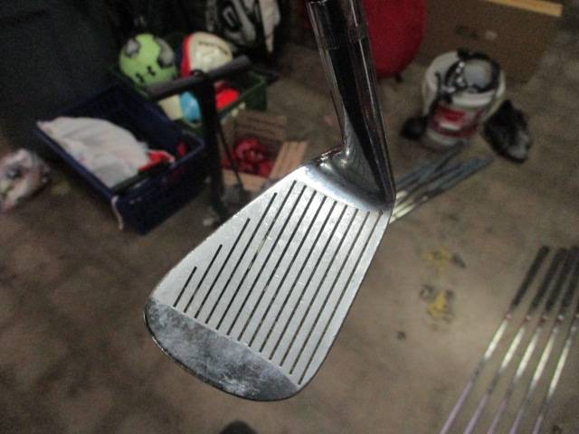 Used Ben Hogan Apex 4-Equilizer wedge (missing 5 iron)